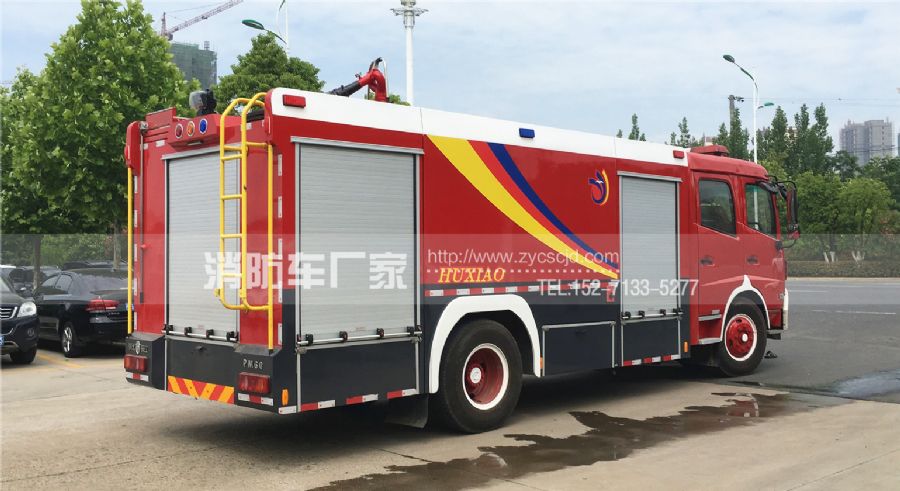 國(guó)五東風(fēng)天錦消防車(chē) 國(guó)五東風(fēng)天錦消防車(chē)