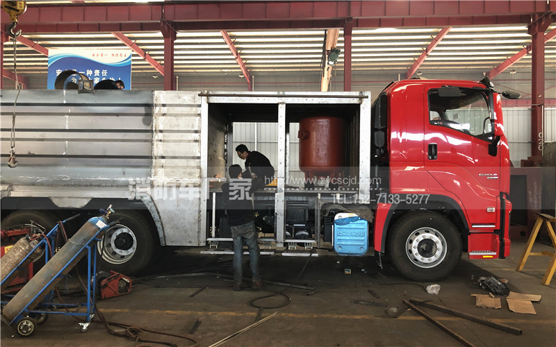 ��ʮ���ĭ�ɷ�(li��n)������܇���a(ch��n)�F(xi��n)��(ch��ng)